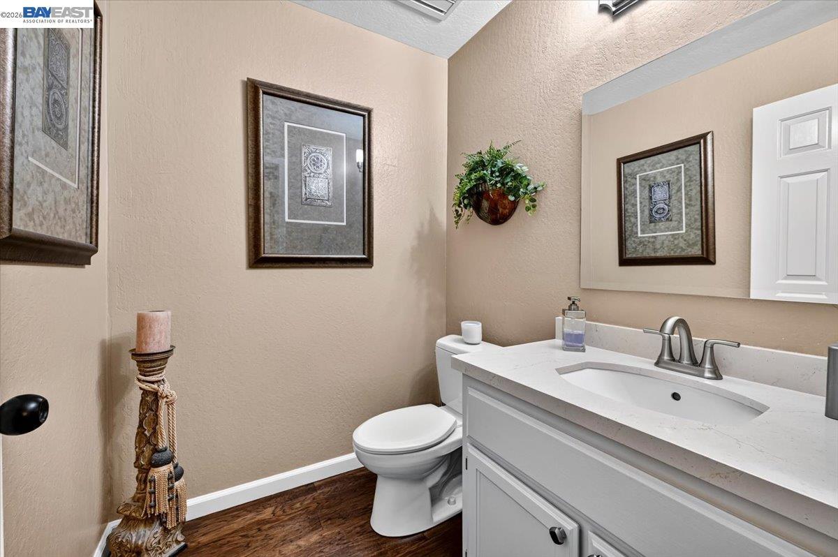 525 Silver Oak Ln