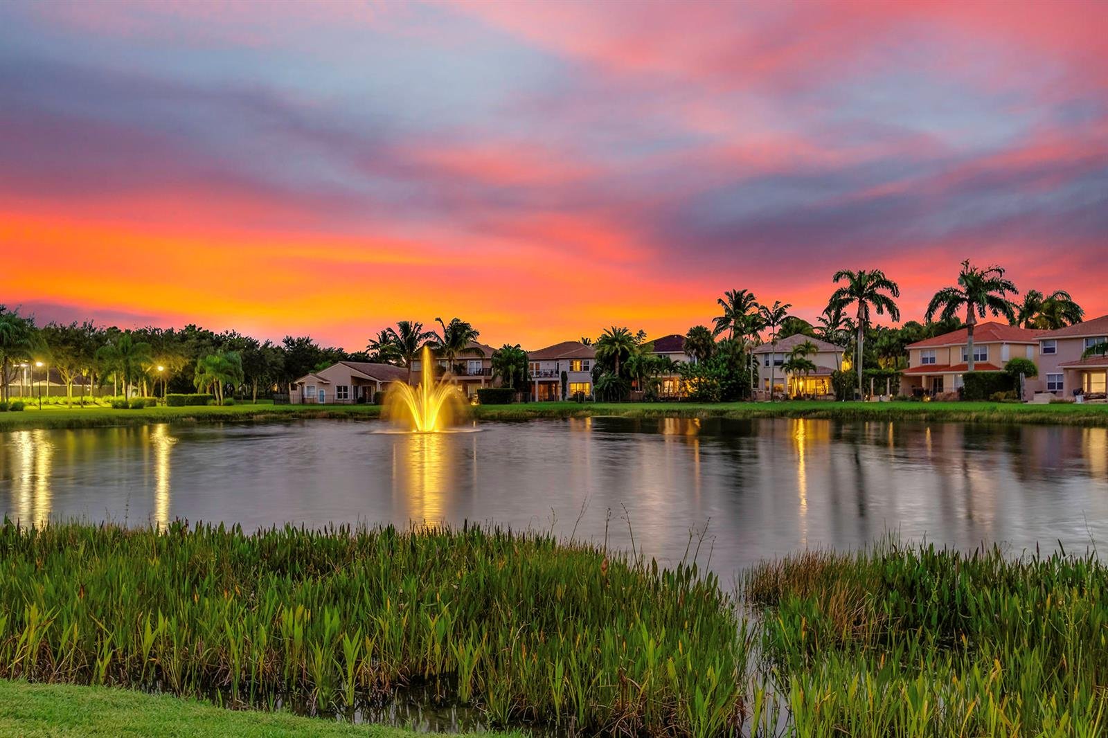 8864 Maple Hill Ct