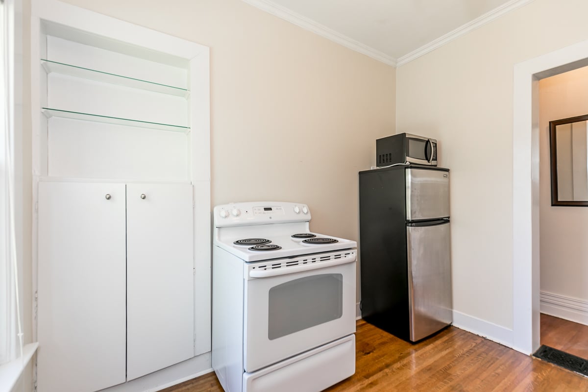 415 Davis Drive 1, Newmarket