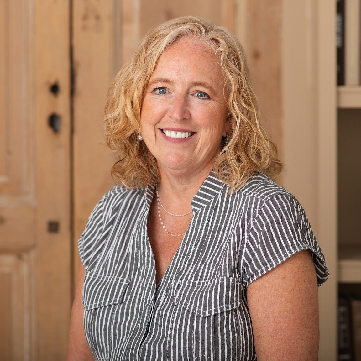 Stacy Richards Bryn Mawr, PA Real Estate Agent Headshot