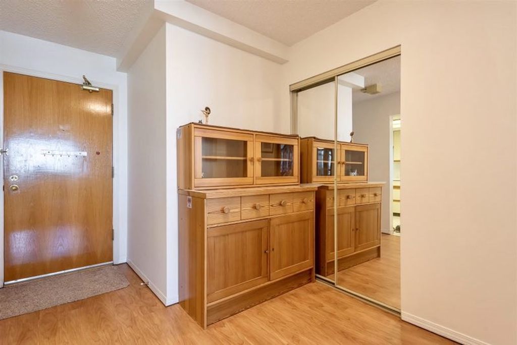 6055 Nelson Ave, #2102