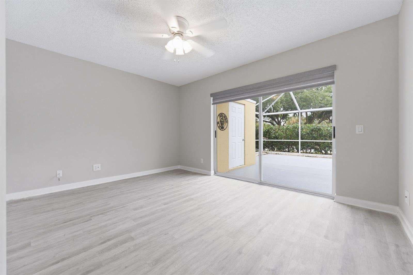 4904 Lake Catherine Dr