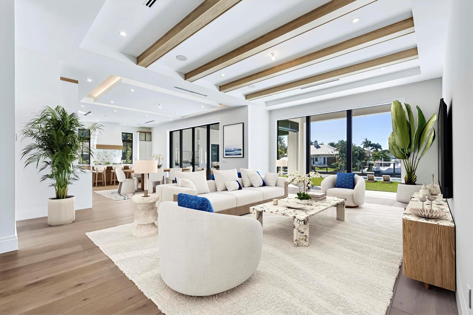2442 Bay Circle