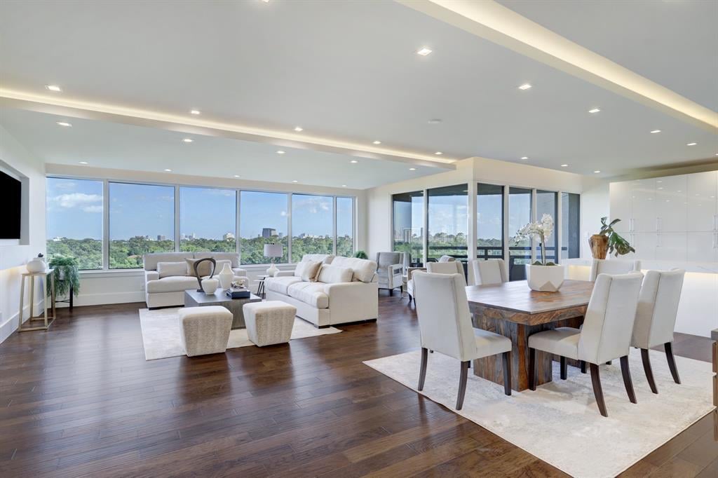 101 Westcott St, #901