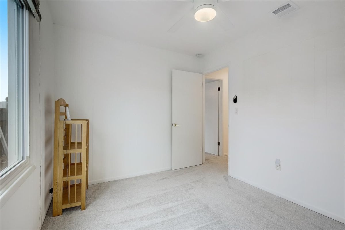 7906 Kittyhawk Ave