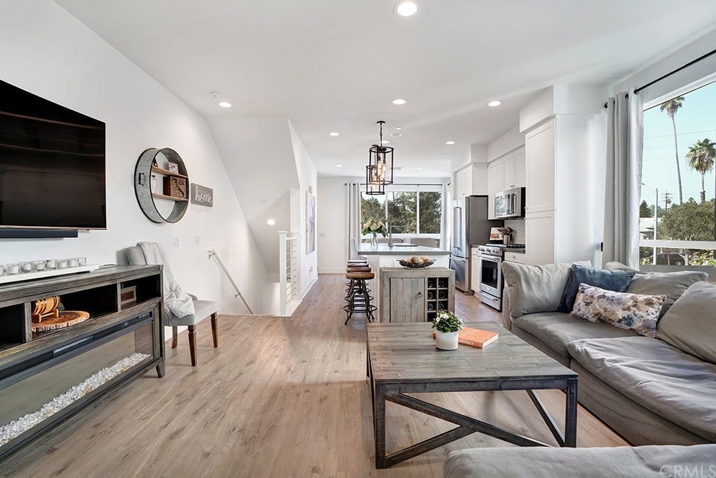 118 S Avenue 50, Unit 505