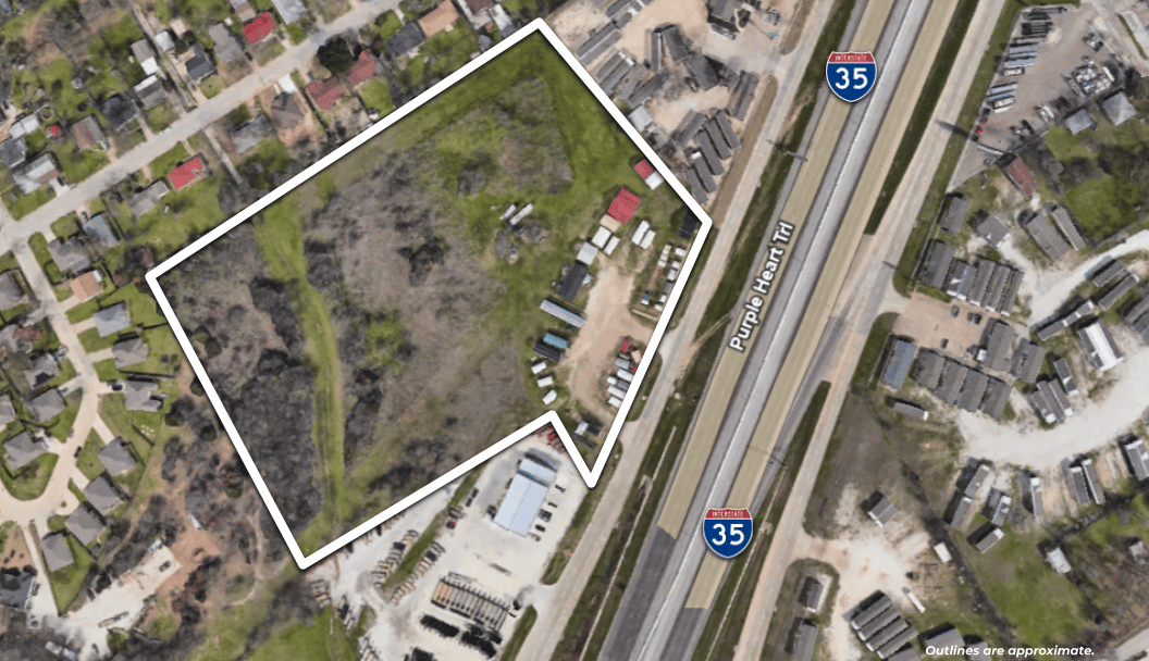 4901 N IH 35