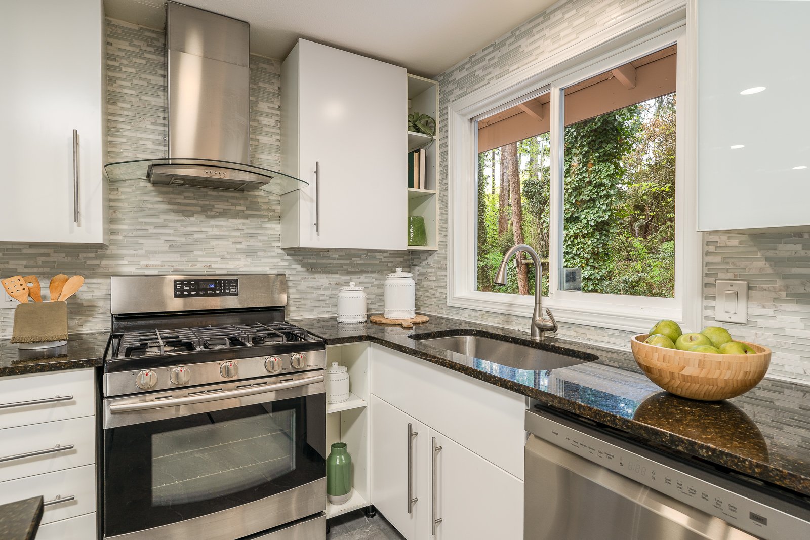 Enchanting Kirkland Hideaway 