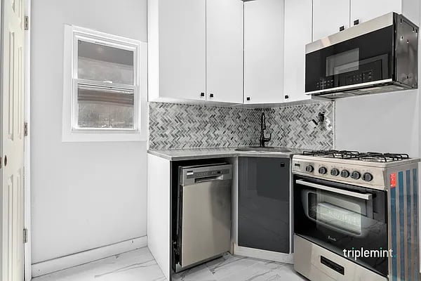 444 Cyrus Place Unit: 1