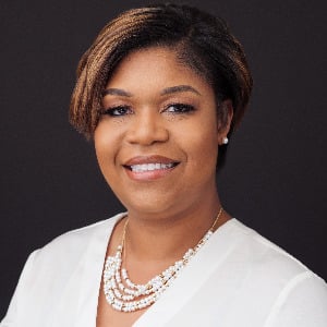 Rebecca Lawson Charlotte, NC Real Estate Agent Headshot