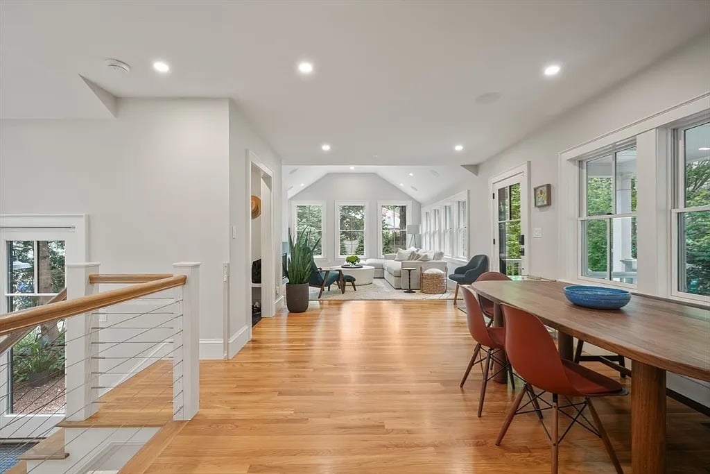 46 Central St