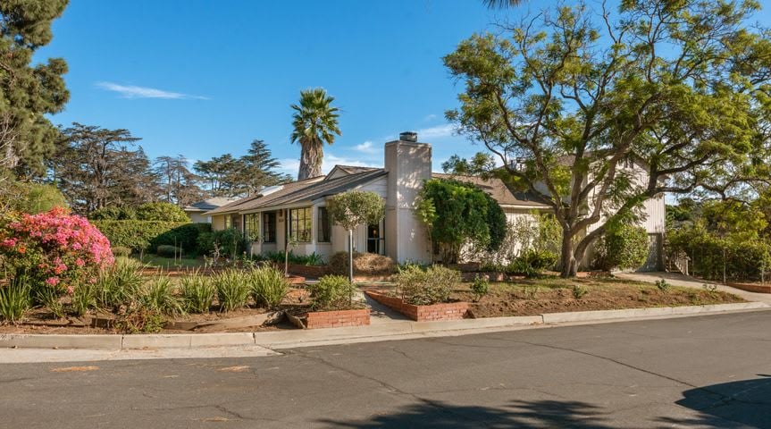3315 LOS PINOS DR
