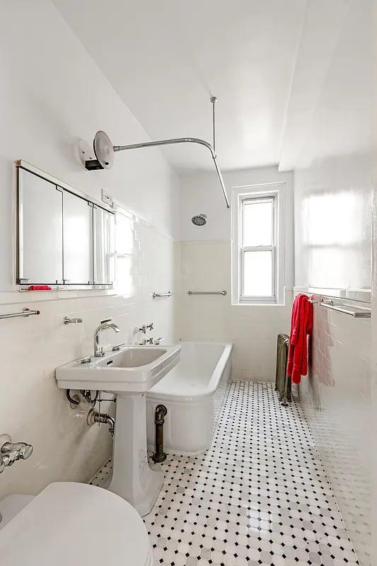 800 West End Avenue #14 E