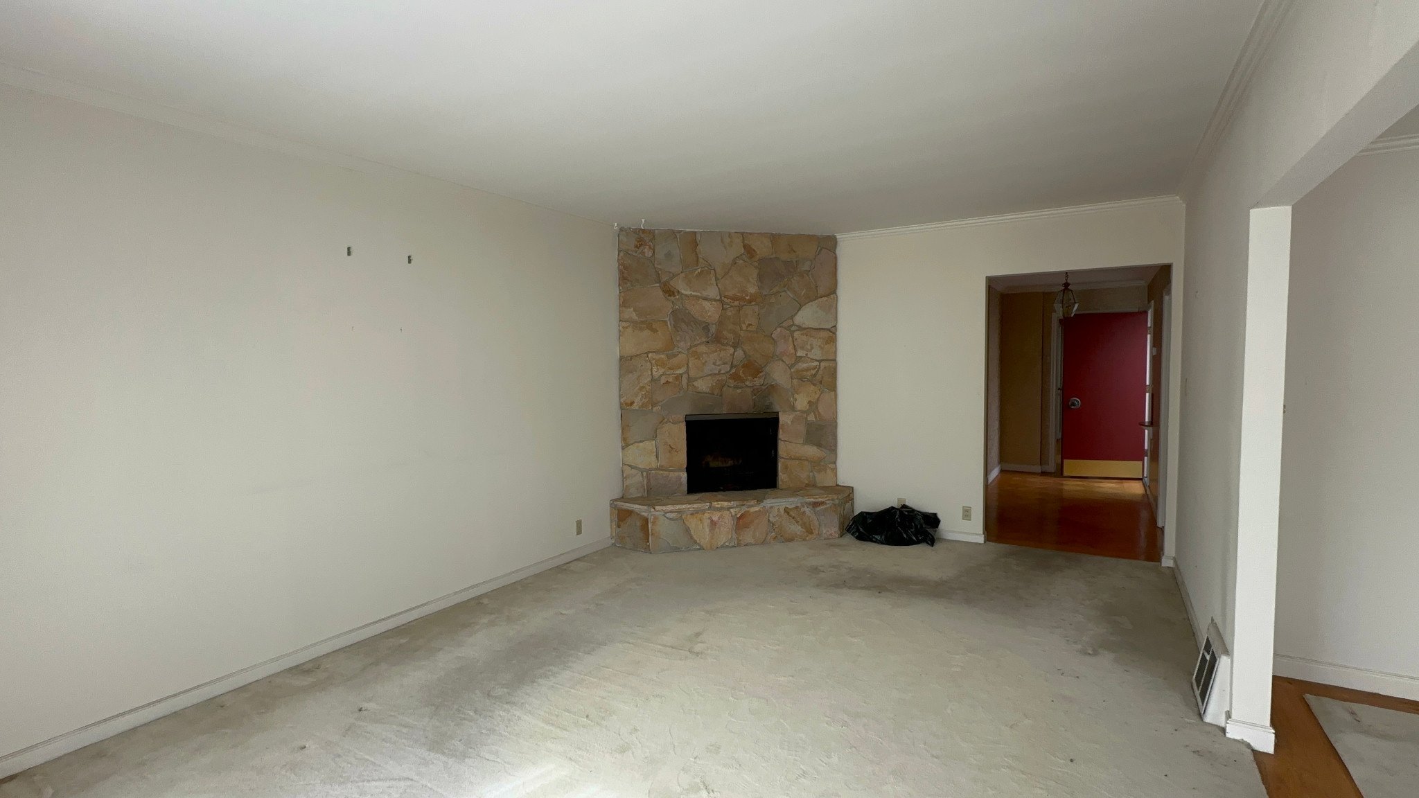2483 37th Avenue · Photo 9