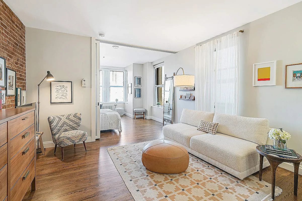 60 Pineapple St APT 7E