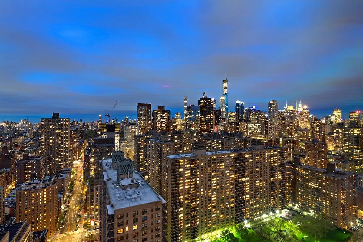 200 Riverside Blvd #39C