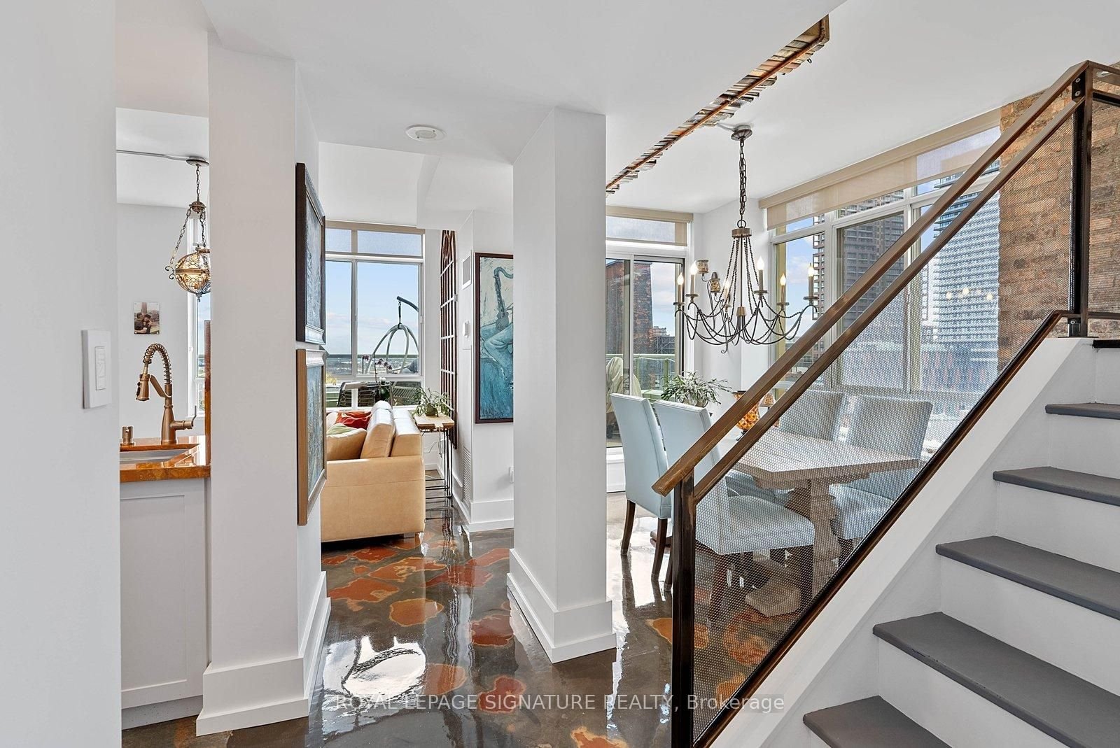PENTHOUSE ON THE MILL
