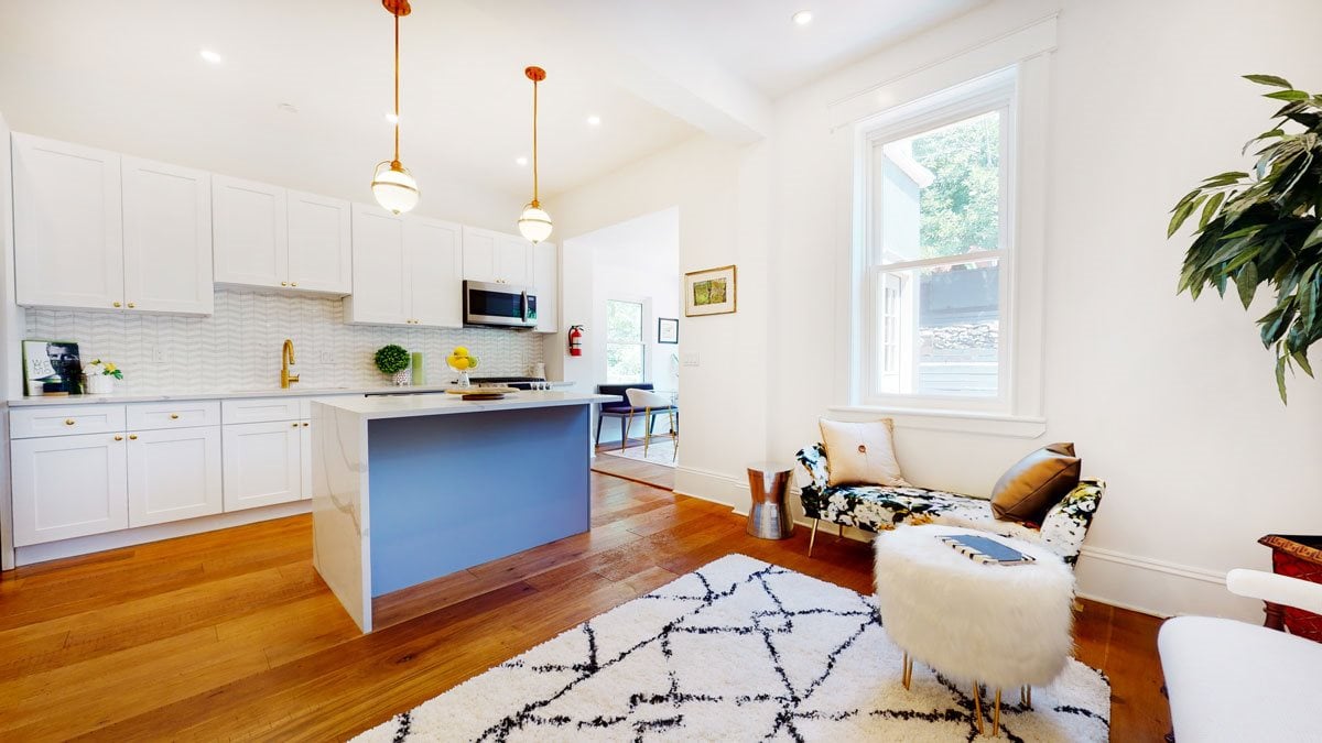 48 Hauxhurst Ave