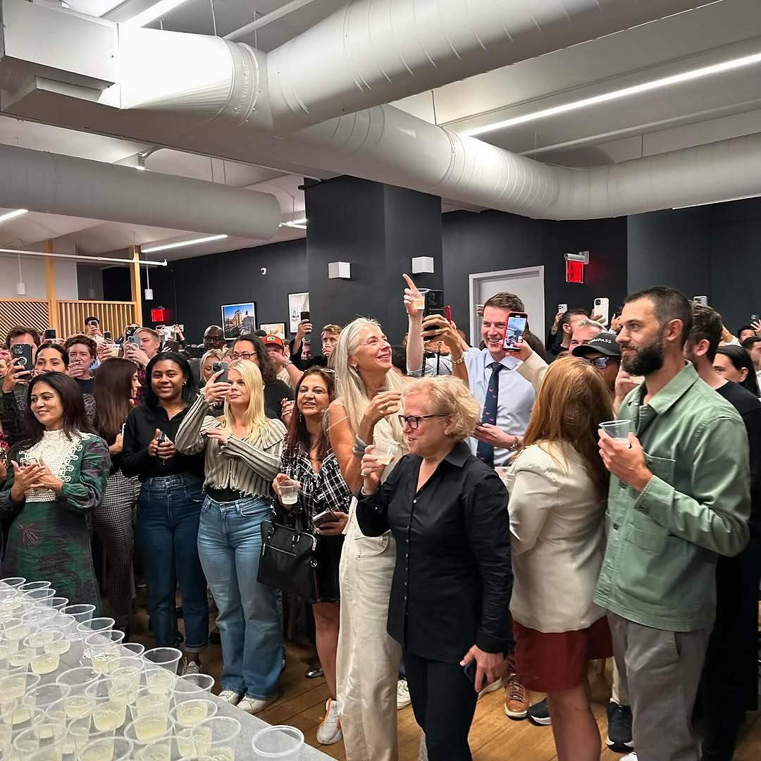 LET’S CELEBRATE!! 💰💲🥂🎉🥳👏🎊🙌🍾🎈