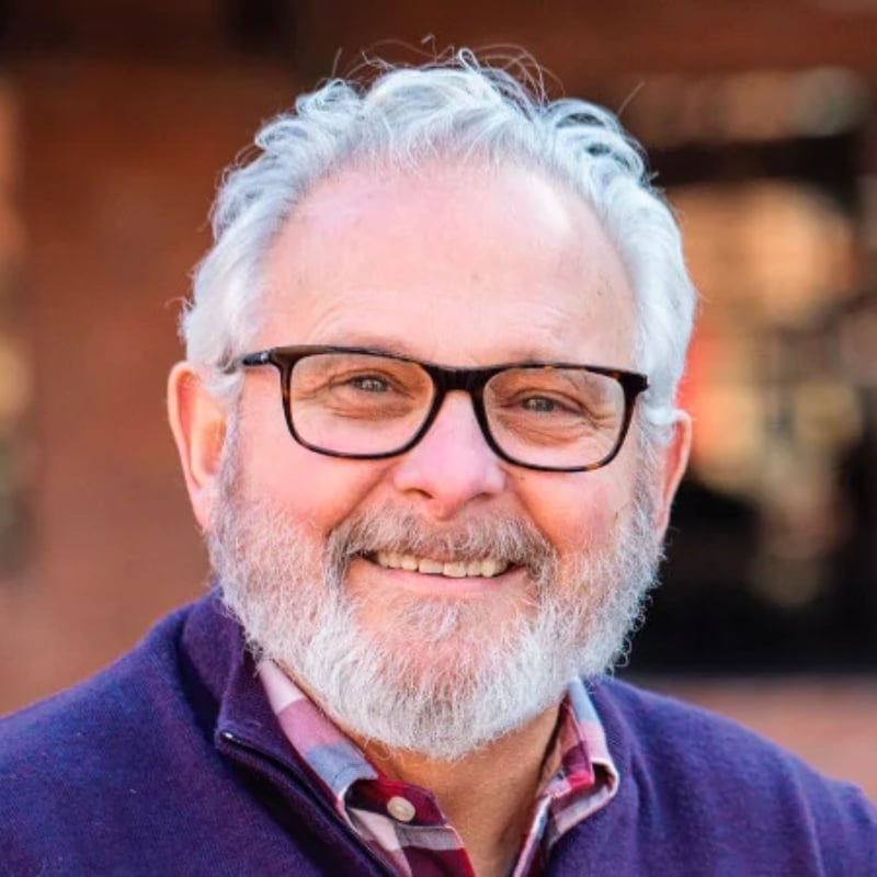 Tom Bagby North Carolina Real Estate Agent Headshot