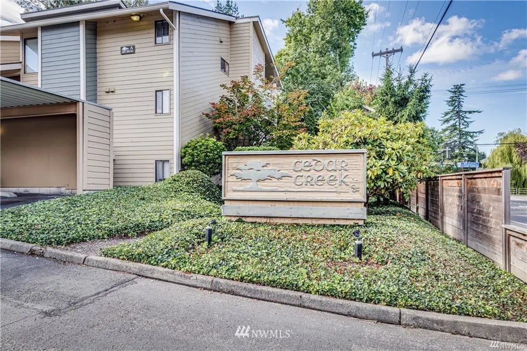 4800 200th St SW, #E206