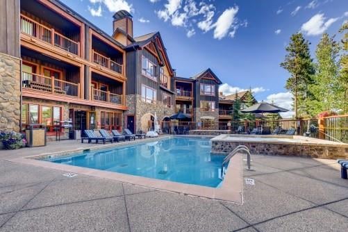 42 Snowflake Dr, #413