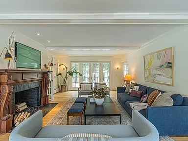42 Cabot St