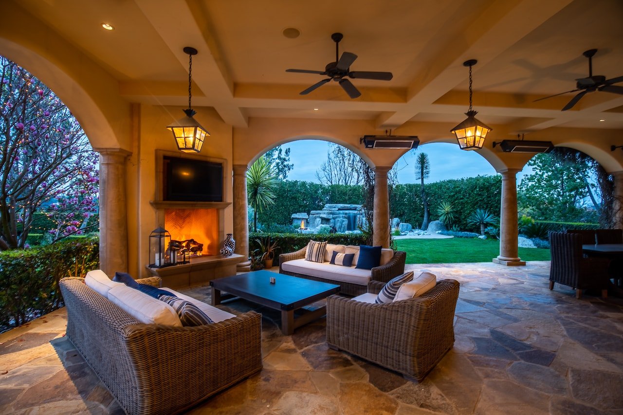 2374 Earls Ct