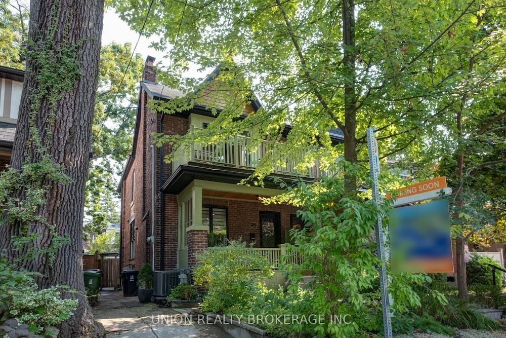 93 Kingsmount Park Rd