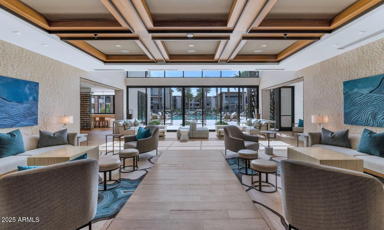 6587 N Palmeraie Blvd, #2007