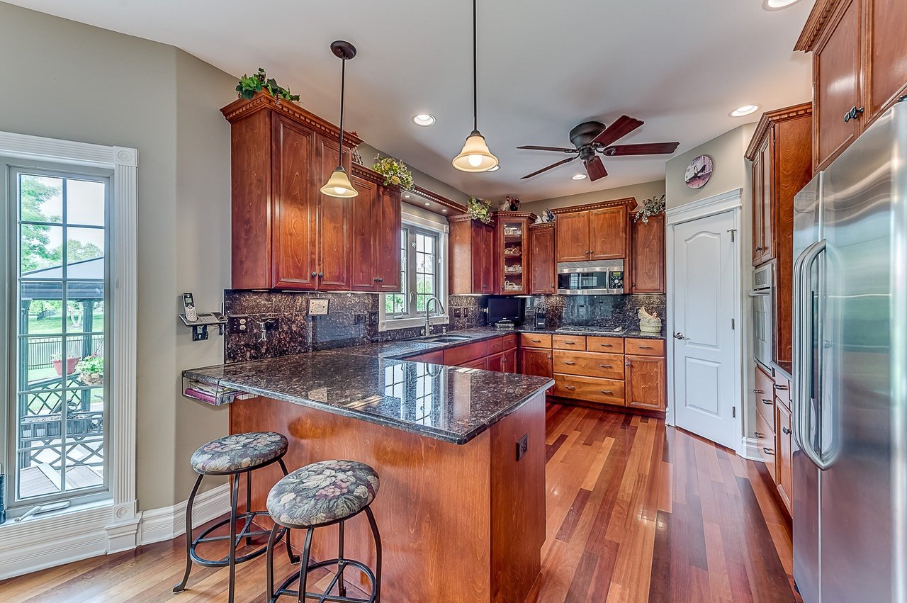 14112 Chalk Hill Rd