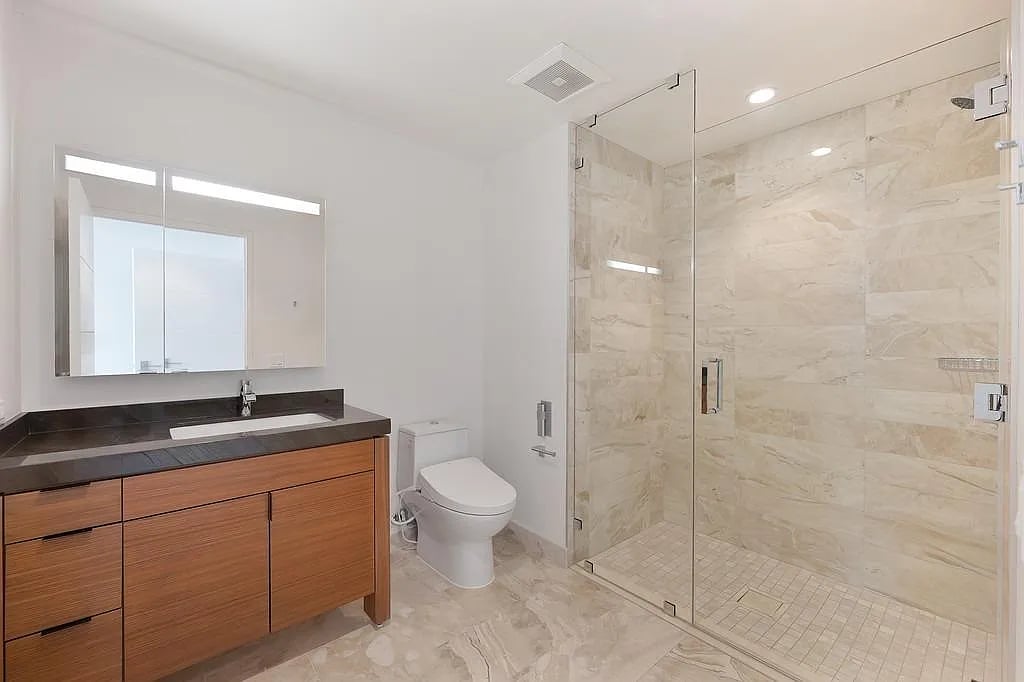 500 J St #1701