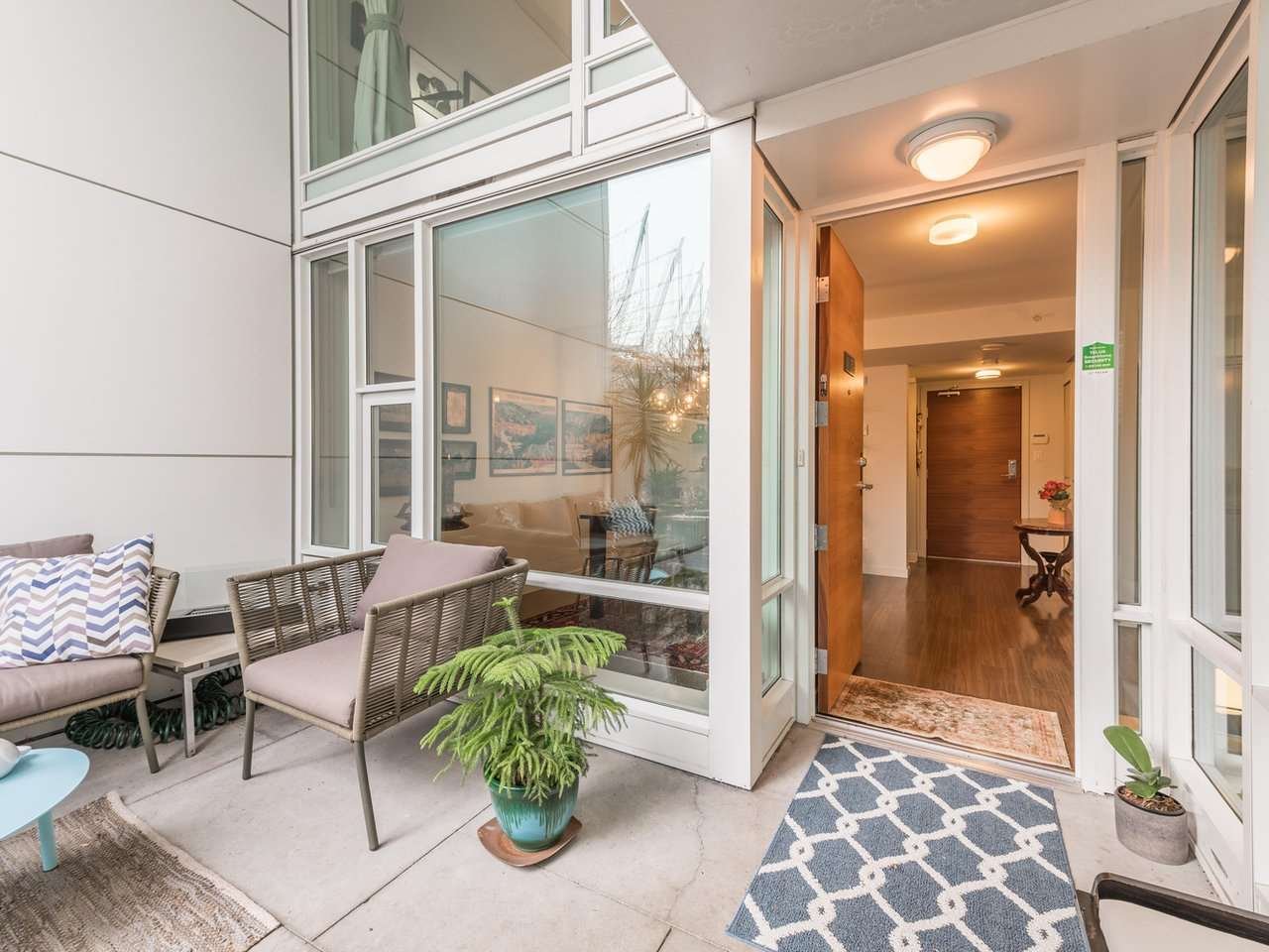 115-161 W Georgia St
