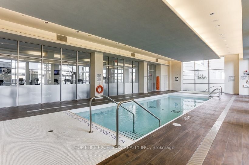 PENTHOUSE IN EMERALD CITY 