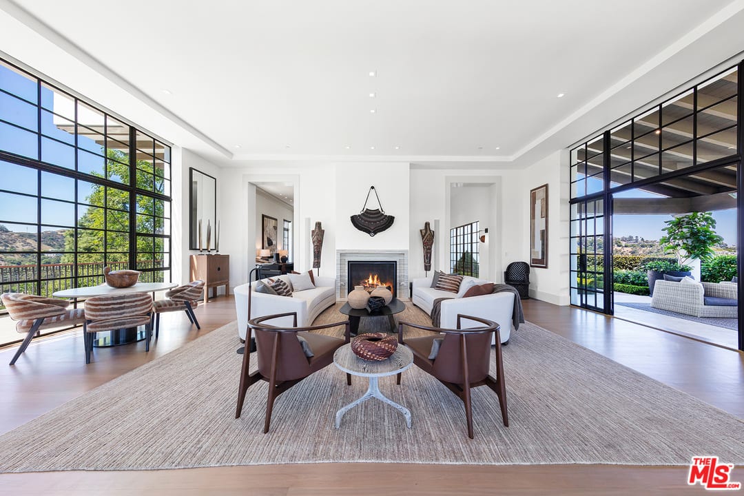 9371 Beverlycrest Drive