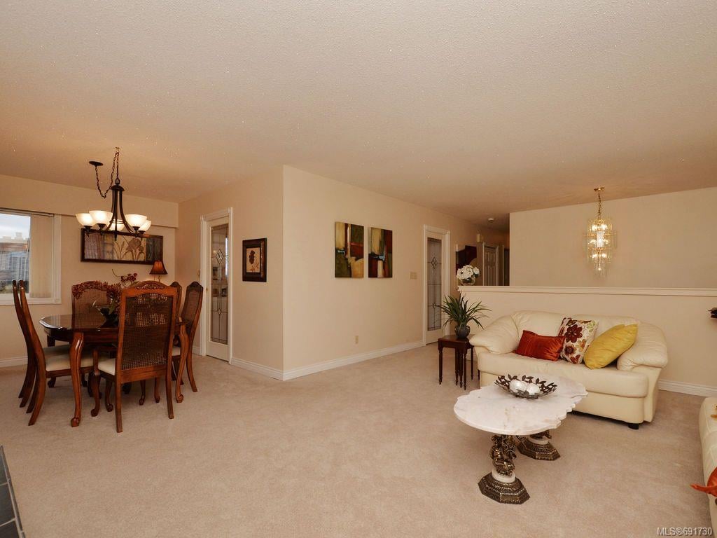 3775 JENNIFER Pl