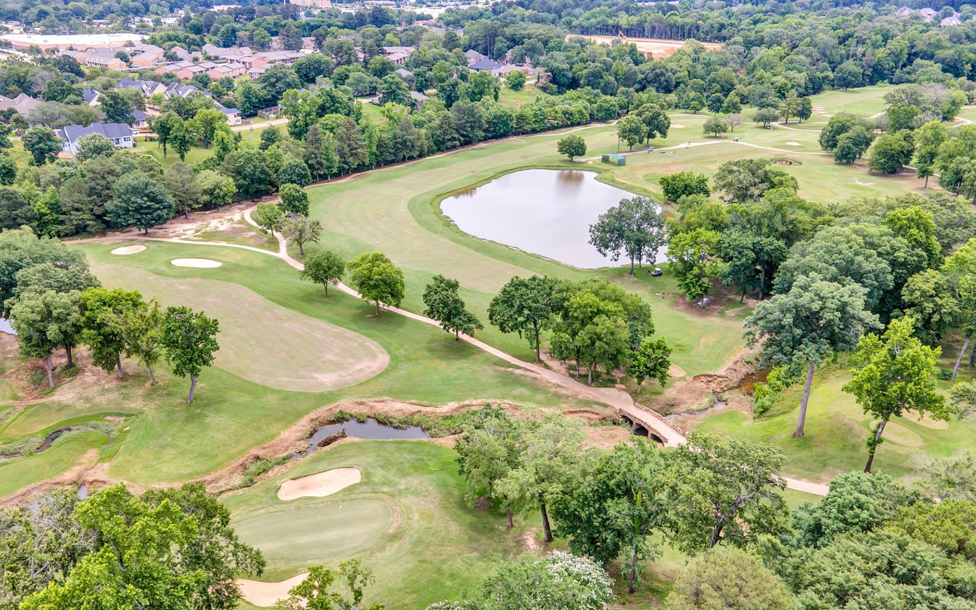 Tyler, Texas &ndash; Downtown and East Texas community setting