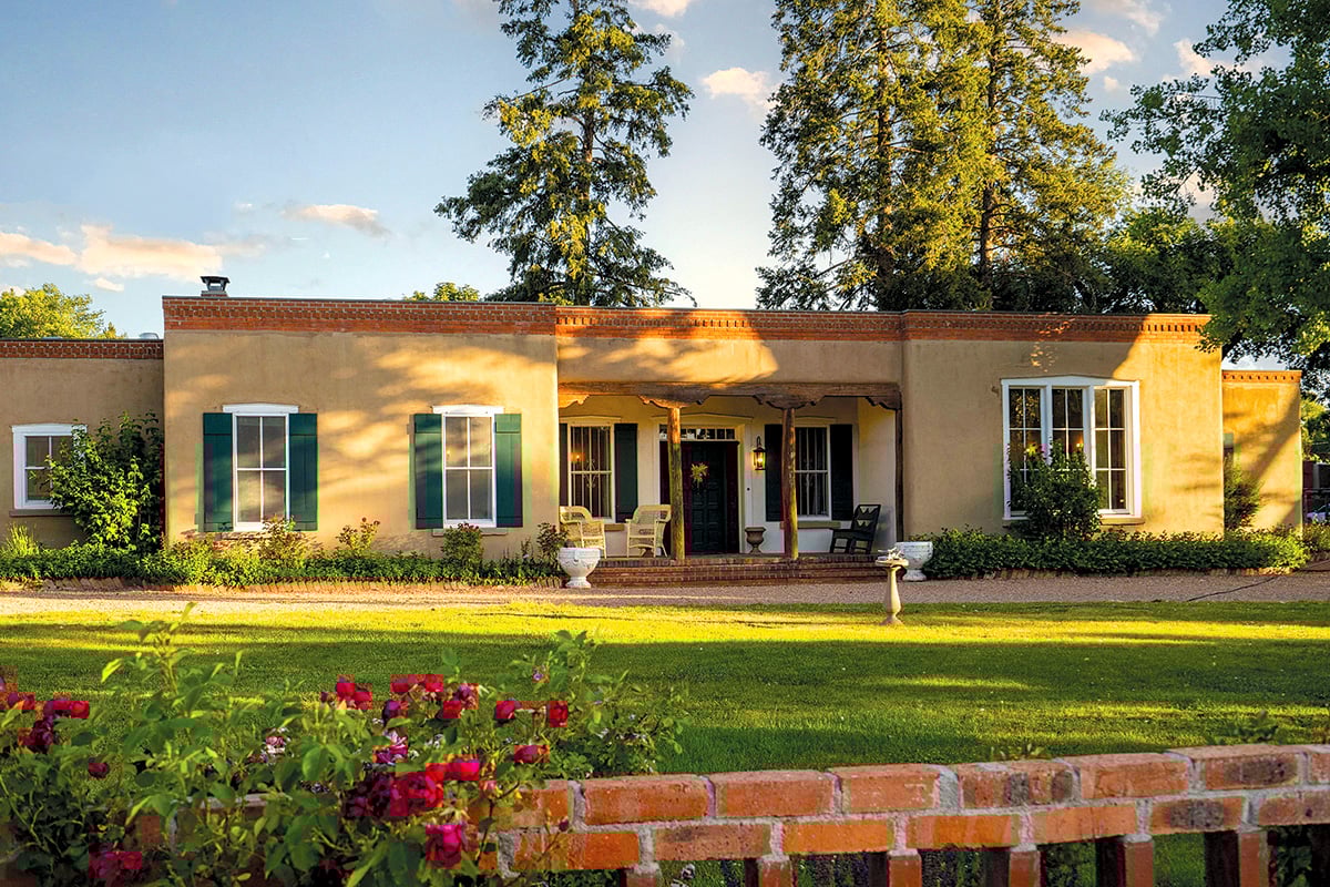 614 Acequia Madre