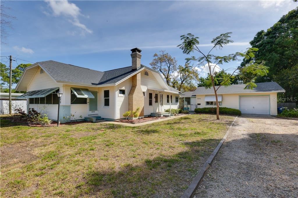 Charming Kenwood Bungalow