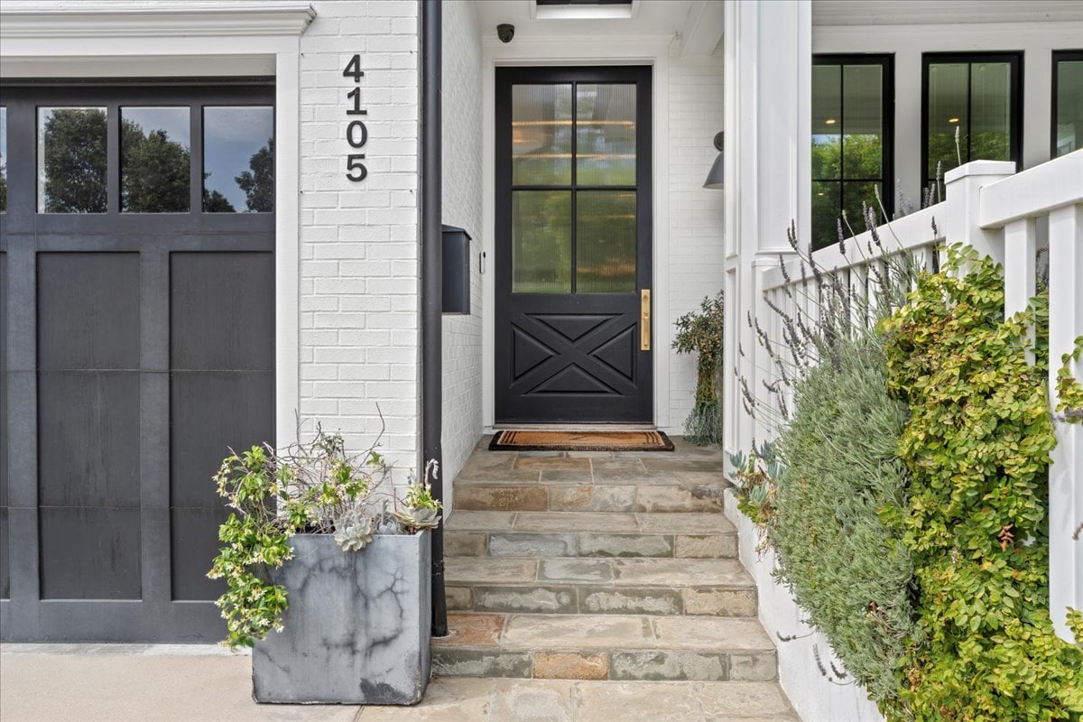 5 ★ 5 En Suite Luxe Stunner in Studio City