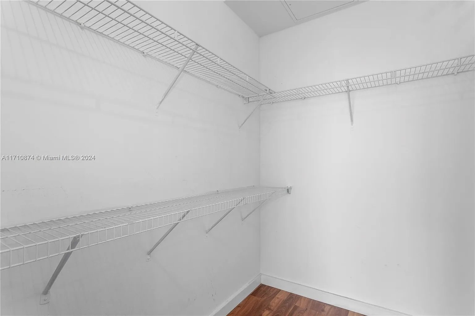 1900 N Bayshore Dr APT 2902