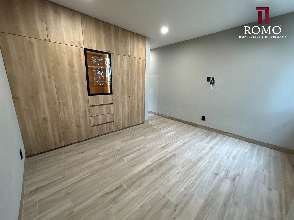 CASA CARRILLO EN VENTA EN BUGAMBILIAS $23'400,000.00 MN