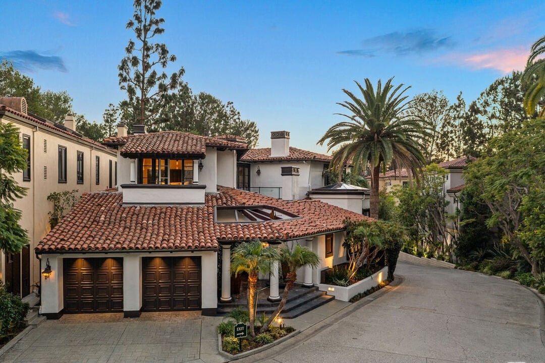 Century Woods Dr, 90067