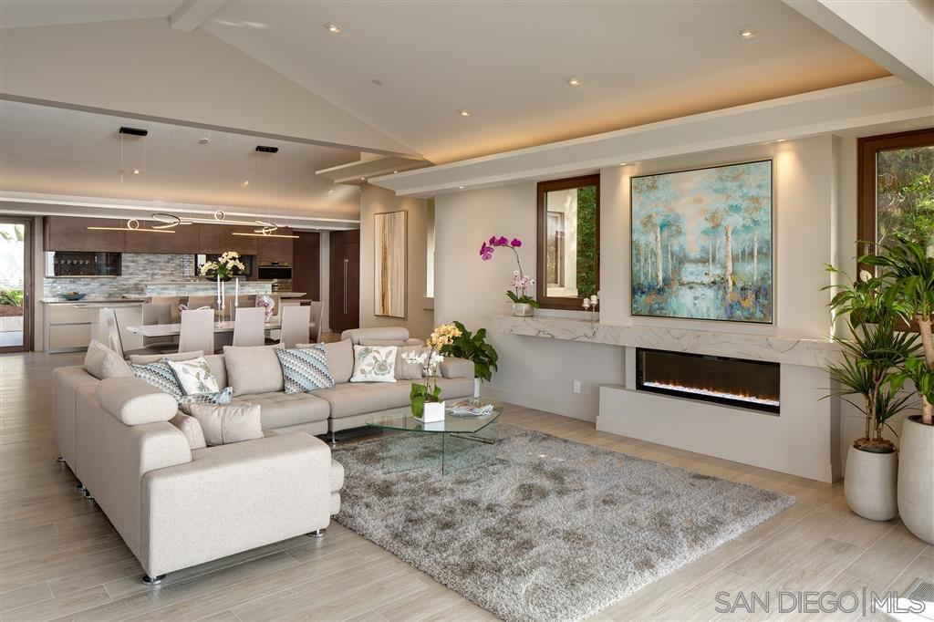 7857 Esterel Dr
