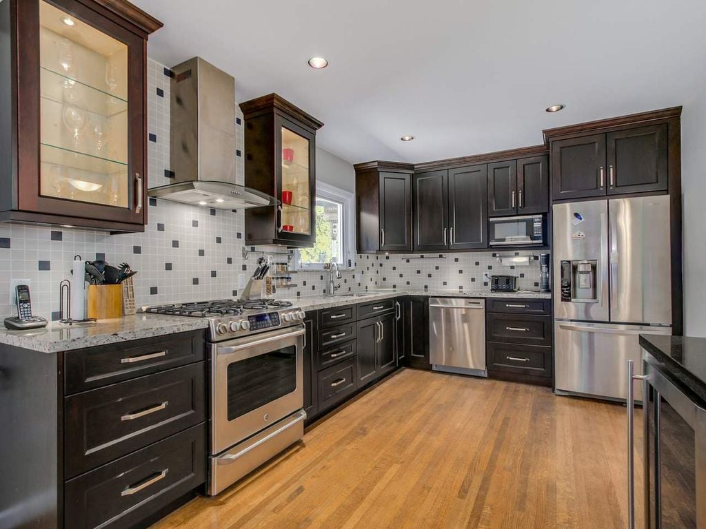 1324 Plateau Dr