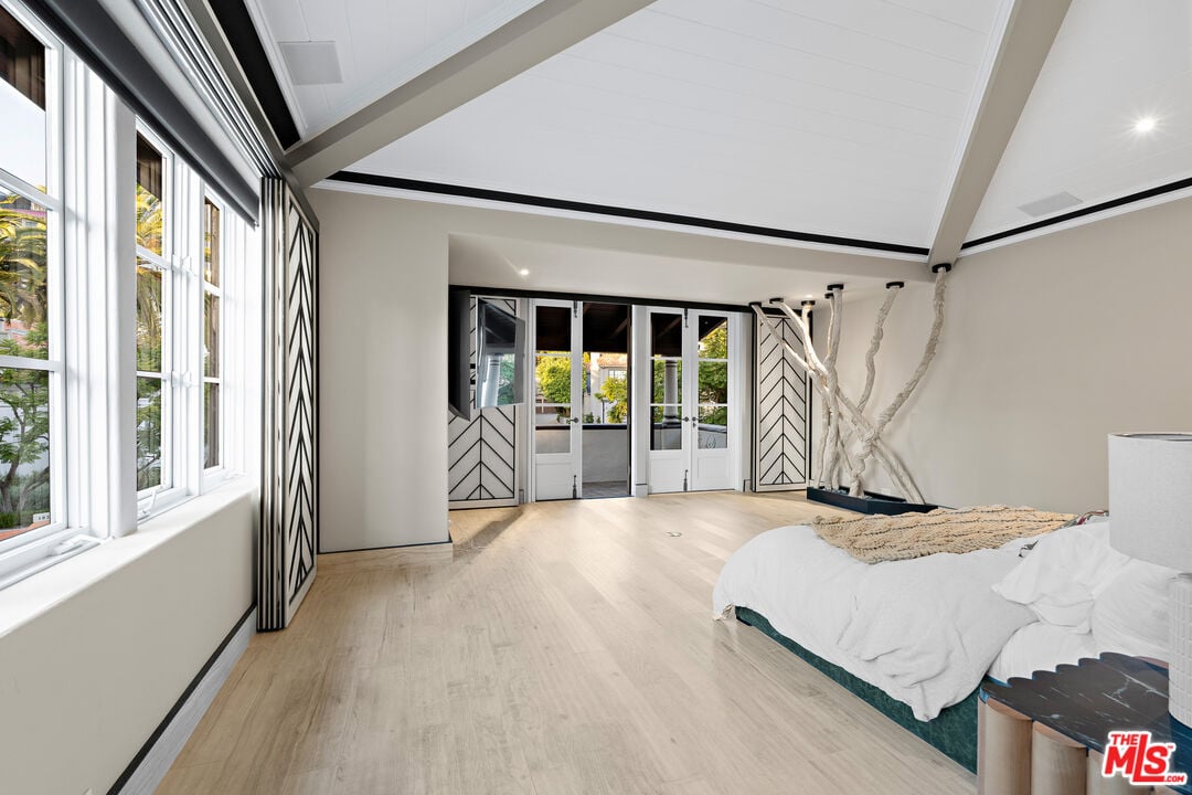 Century Woods Dr, 90067