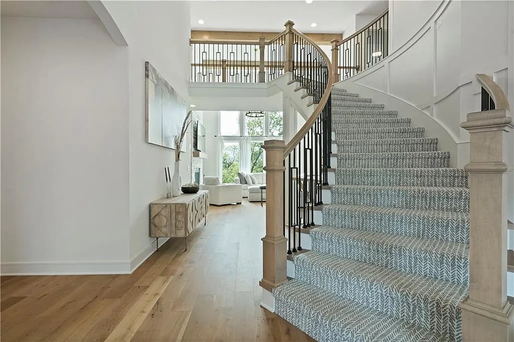 2151 NW Killarney Ln