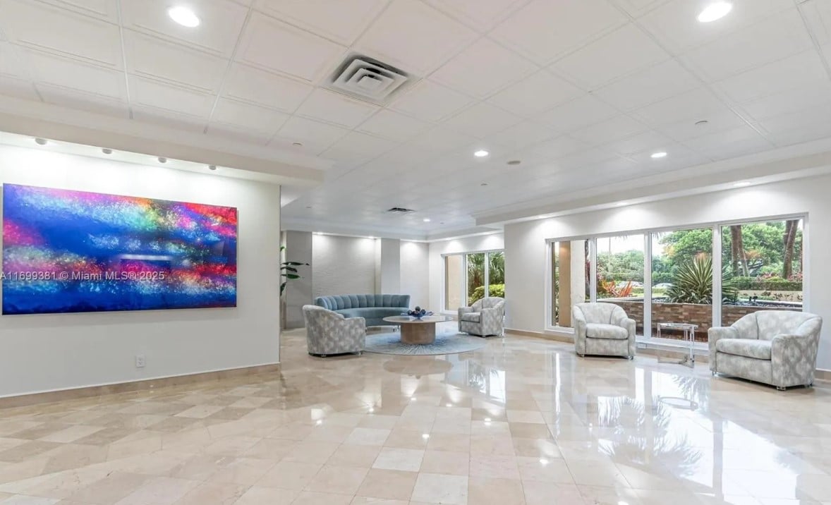 4301 N Ocean Blvd #303A