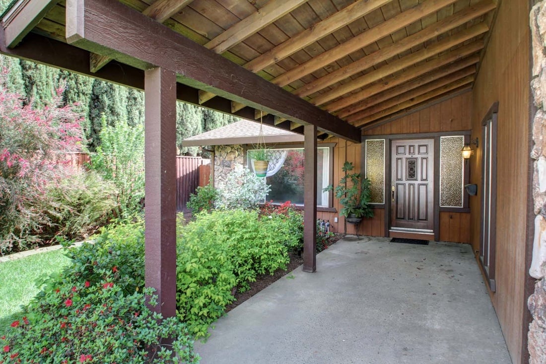 Gorgeous New Listing in 95821! 