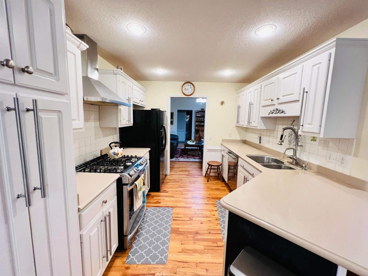 460 Carrington Dr